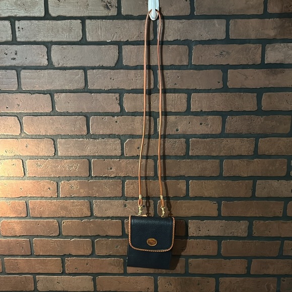 Dooney and Bourke all weather leather crossbody wallet purse - Picture 4 of 10